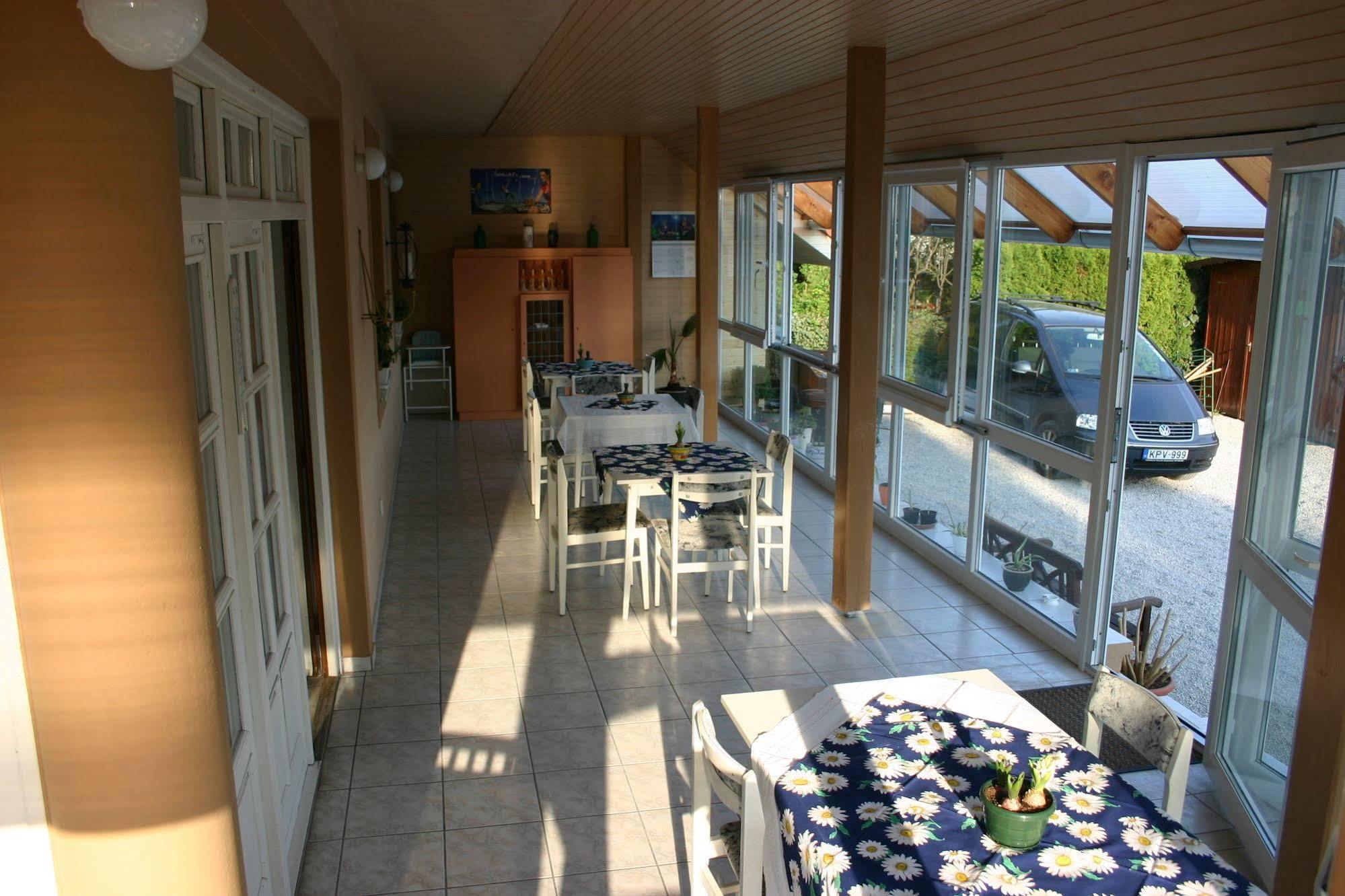 Lorelei Pension Adults Only เจเนชดิแอช ภายนอก รูปภาพ